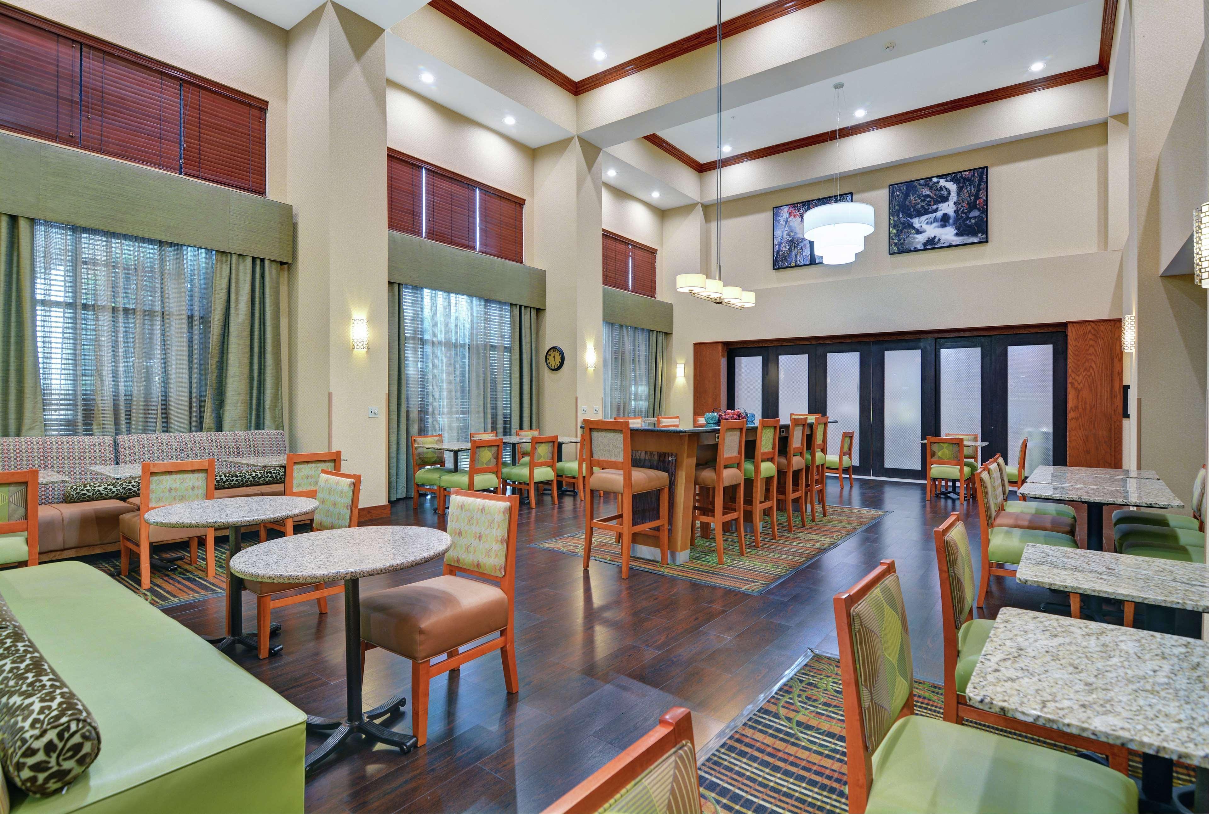 Hampton Inn Fayetteville Esterno foto